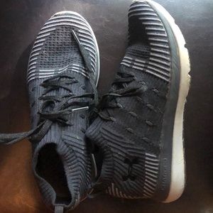 Under armour tennis shoes